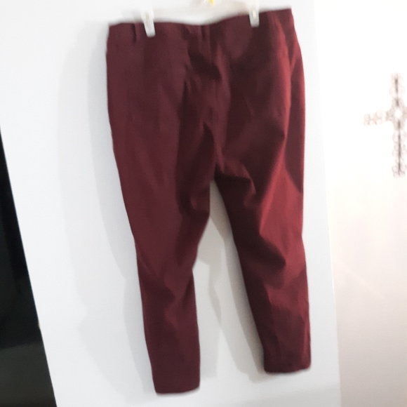 Talbots 5 pocket jeggings in maroon/burgandy - Picture 2 of 5